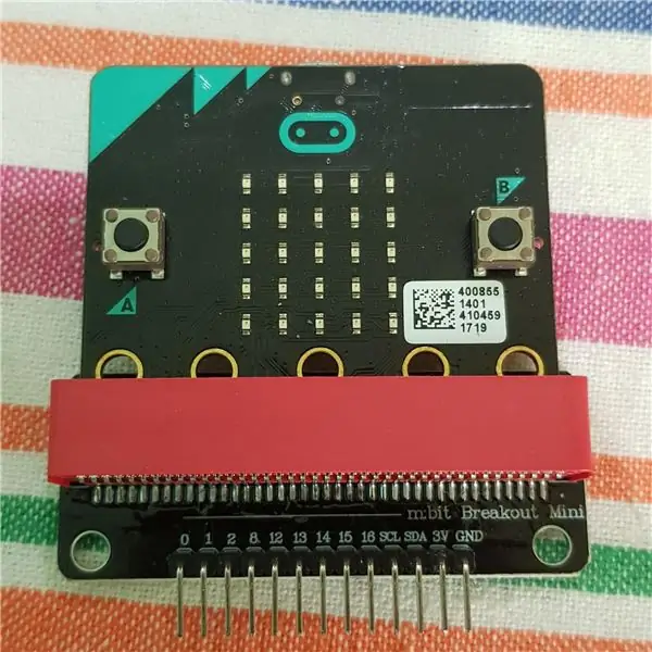 Branchez les Micro Bits sur les Mini Breakout Boards