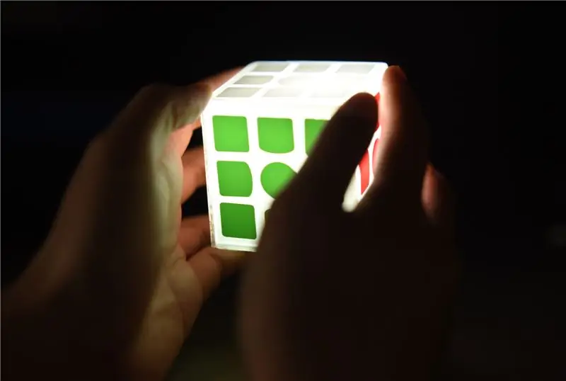 Lampada cubo di Rubik senza fili con facile inclinazione e cambio colore