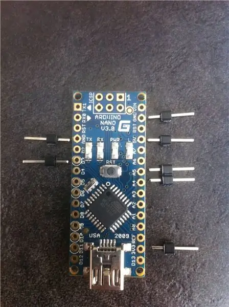 Pievienojiet NFC lasītāju/rakstītāju un servo SG90 motoru Arduino Nano