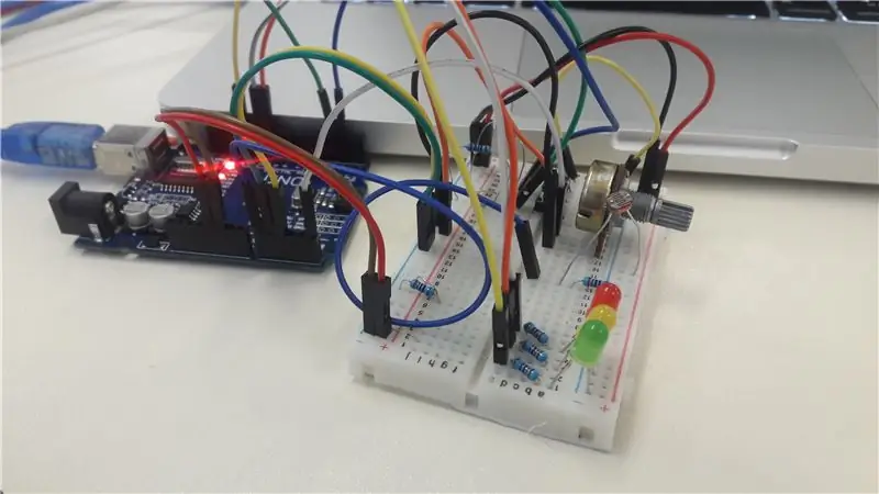 Adicione Um Circuito Com Funcionalidades / افزودن یک مدار عملکردی