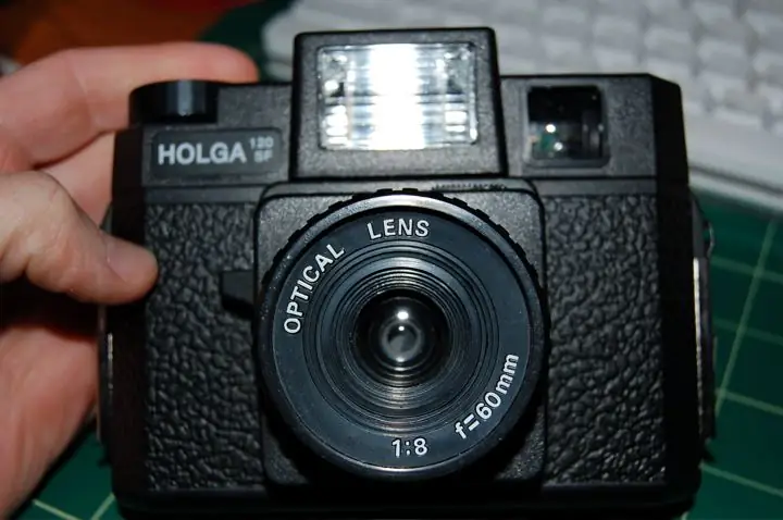 Pilih Holga