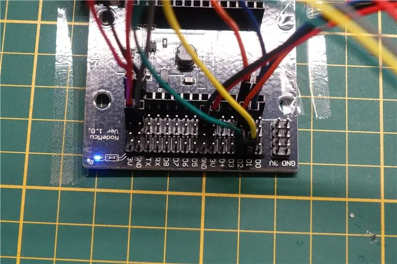 Ikonekta ang SGP30 CO2 Sensor sa Breakout Board