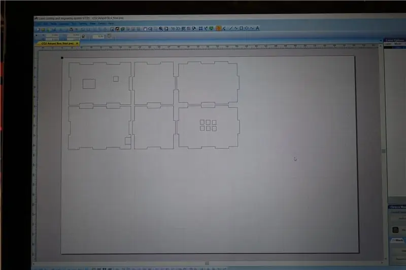 Construya la caja e instale la pantalla y el sensor