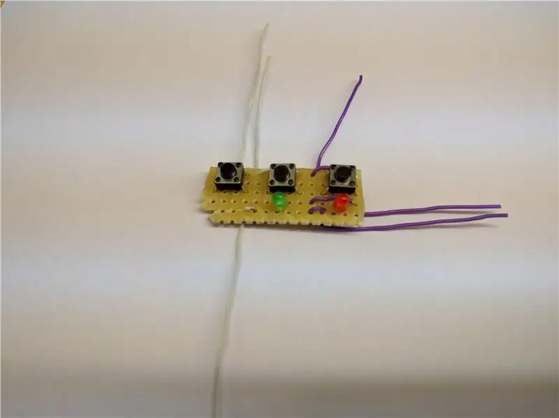 Mga Solder Button at LED