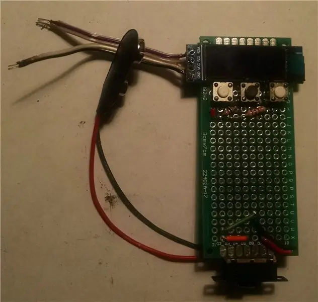 Löd först på/av -omkopplaren, sedan trådarna/knapparna/motstånden, sedan NodeMCU. Se Schematisk