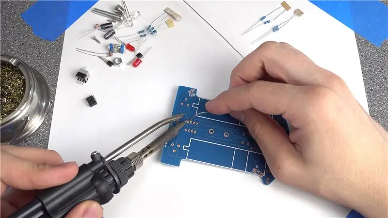 Solder: Soket IC, Potensiometer