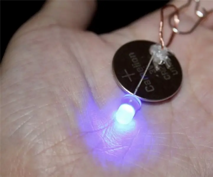 Geeky LED Light Up Earrings: 4 Hakbang