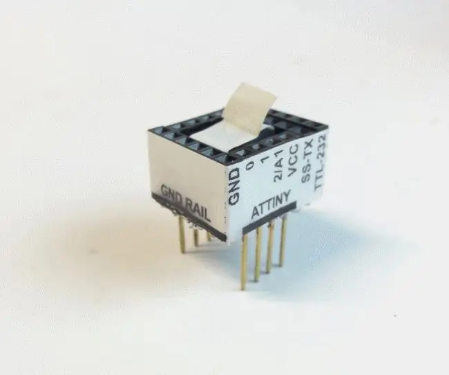 IOT123 - ATTINY85 Sagteware -seriële jig -samestelling: 4 stappe