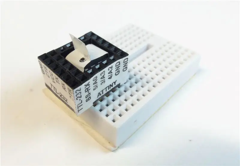 IOT123 - Assemblaggio DIMA SERIALE SOFTWARE ATTINY85