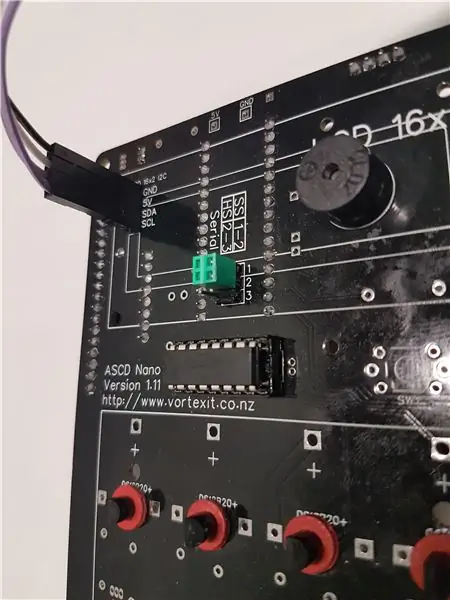 ทดสอบและปรับความคมชัดของหน้าจอ LCD / จัมเปอร์อนุกรม