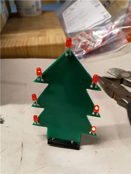 L'albero di Natale aperto