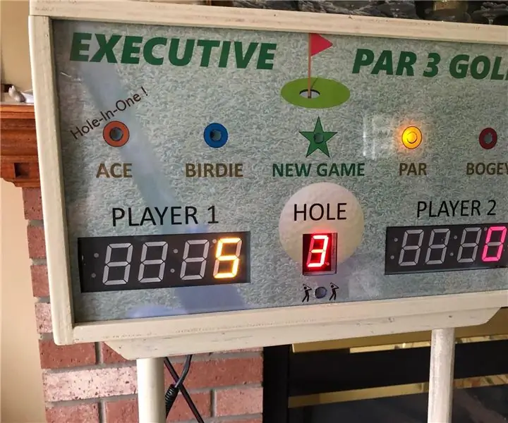 Automatické skórovanie pre golfovú hru Executive Par 3: 12 krokov (s obrázkami)