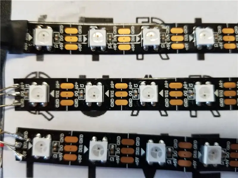 Disposizione e cablaggio delle strisce LED