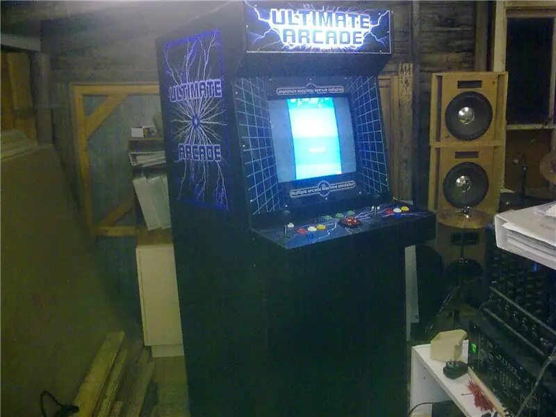 Ultimate Arcade - retrospektivna zgradba