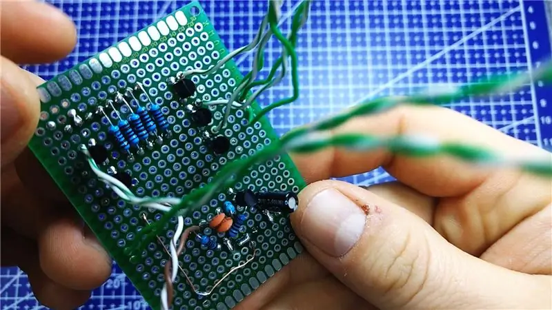 Arduino शील्ड का निर्माण करें