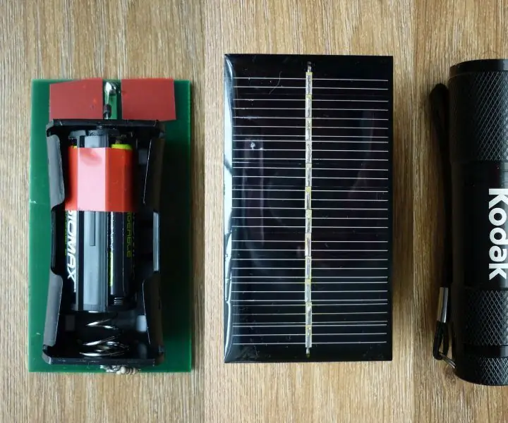 Carregamento solar de uma tocha de 9 LED barata: 14 etapas