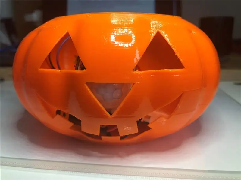 Calabaza de Halloween Arduino con detección de movimiento