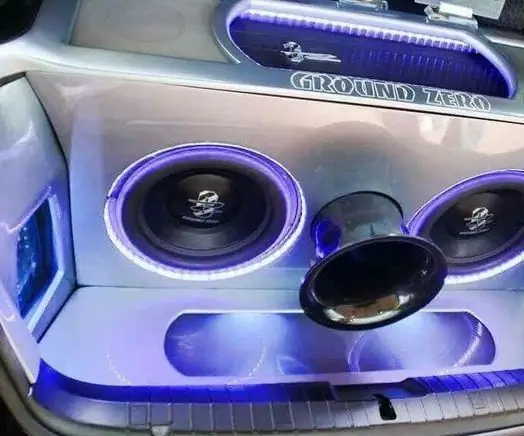 Comment installer un subwoofer de rechange dans votre voiture avec une chaîne stéréo d'usine : 8 étapes