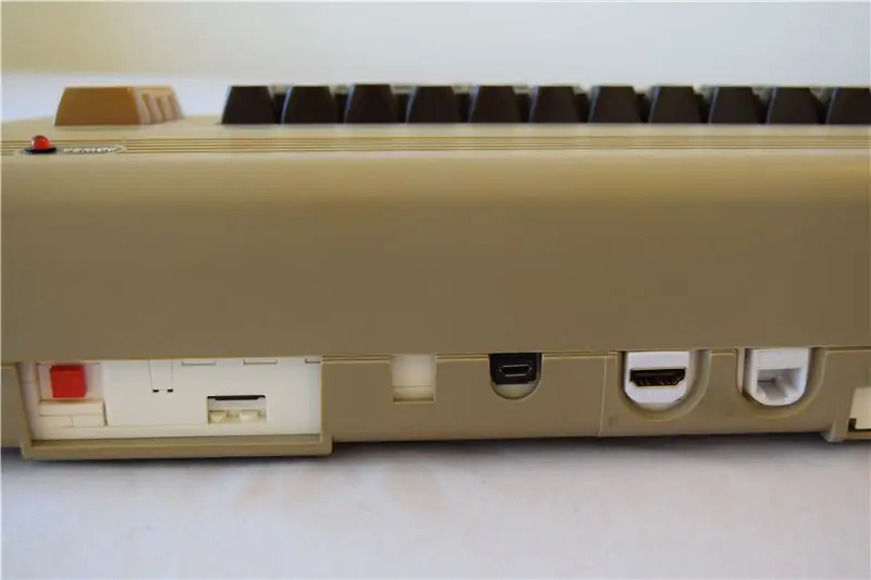 Commodore 64 Revamp sa Raspberry Pi, Arduino i Lego kockama