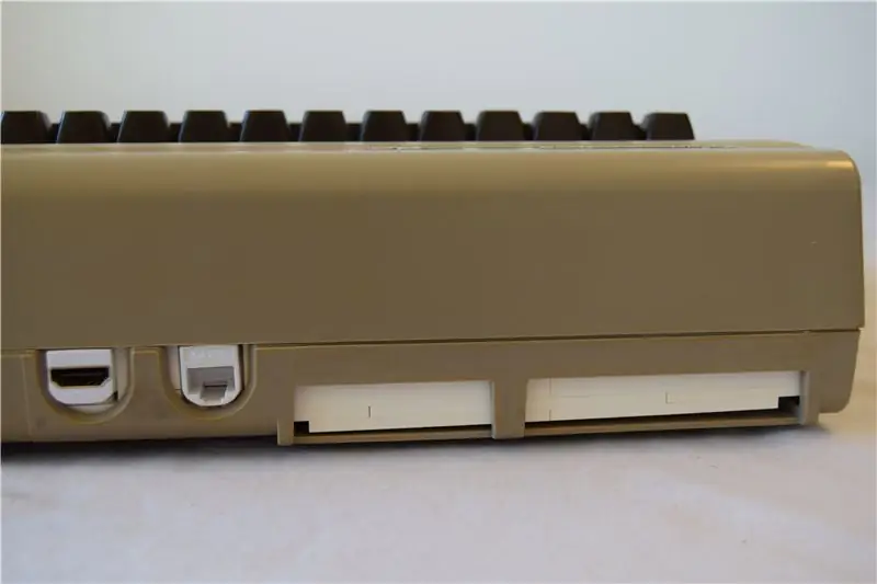 Commodore 64 -uudistus Raspberry Pi: n, Arduinon ja Legon kanssa