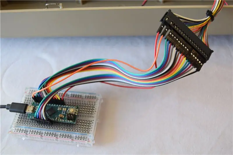 Connectez le Commodore, l'Arduino Micro et le Raspberry Pi ensemble