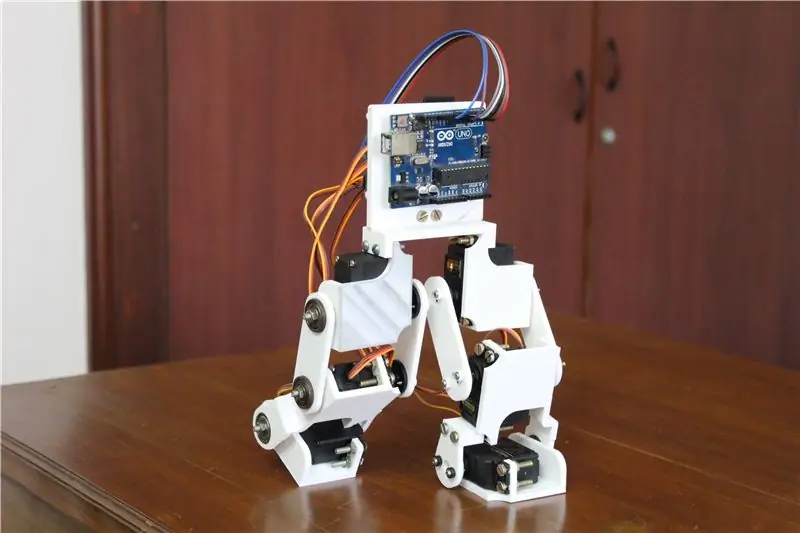 Bípede robótico controlado por Arduino