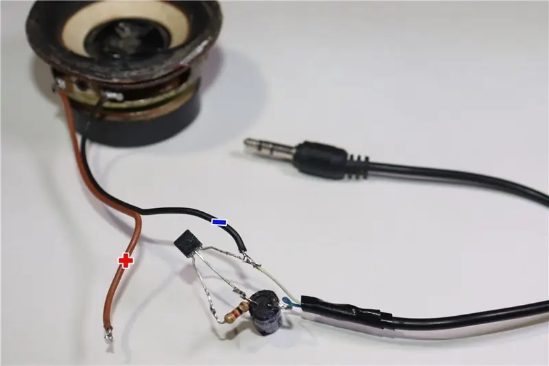 Ikonekta ang Speaker Wire