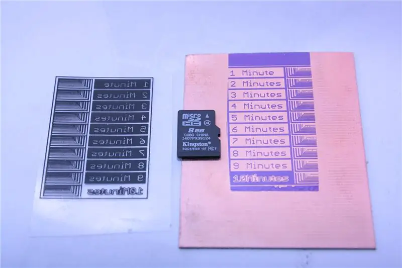 Haga una unidad de exposición de PCB adecuada con una lámpara de curado de uñas UV barata