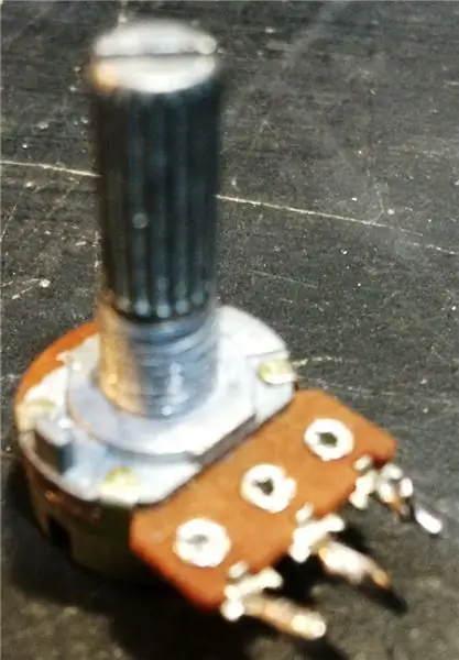 Gestrip na die Potentiometer Gids