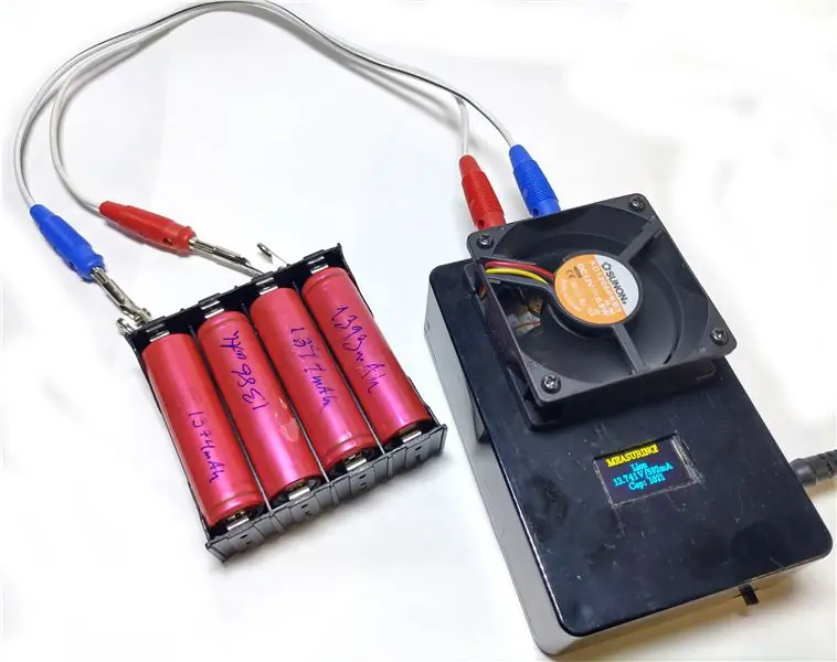 Ancora un altro tester di capacità della batteria