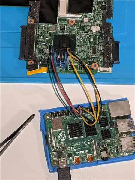 Hubungkan Klip ke Chip Bios