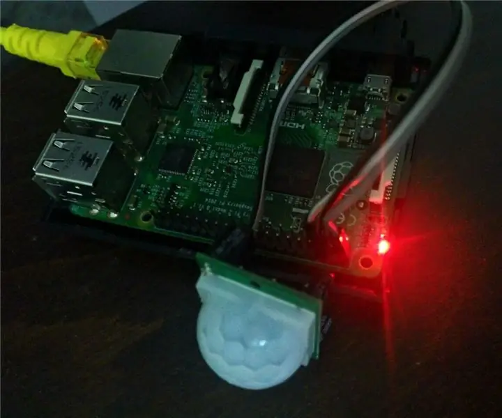 Použití pohybového senzoru s robotem RaspberryPi a telegramem: 4 kroky