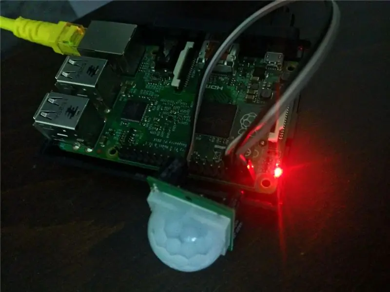 Siv Motion Sensor Nrog RaspberryPi thiab Telegram Bot