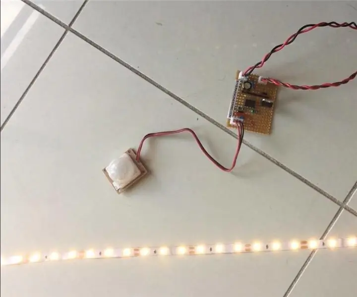 Striscia LED attivata dal sensore di movimento con timer: 6 passaggi (con immagini)