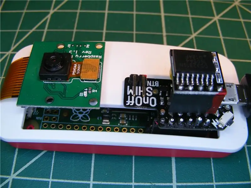 Instalați Raspberry Pi OS, Pimoroni OnOff Shim, DS3231 RTC și modulul de cameră Pi