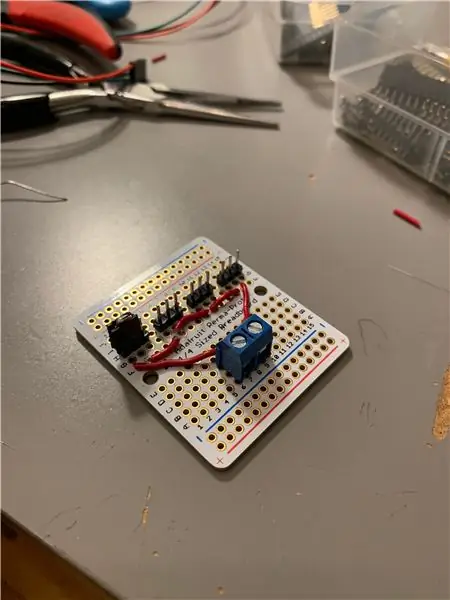 3 -кадам: Сиздин өчүргүчтөрүңүз үчүн Breakout Board түзүү