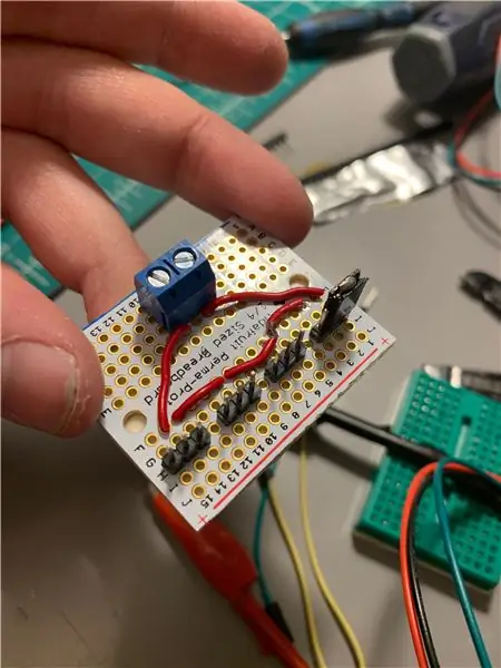 Addım 3: Anahtarlarınız üçün bir Breakout Board hazırlayın