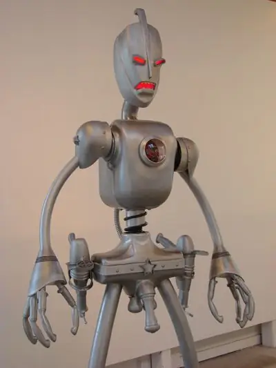 Sculpture robotique cinétique géante à partir de matériaux recyclés et trouvés : 5 étapes (avec photos)