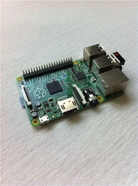 Raspberry Pi B + Guia de primeiros passos: 6 etapas