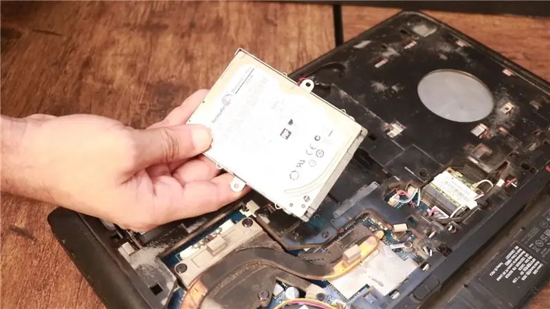 I-disassemble ang HDD Drive