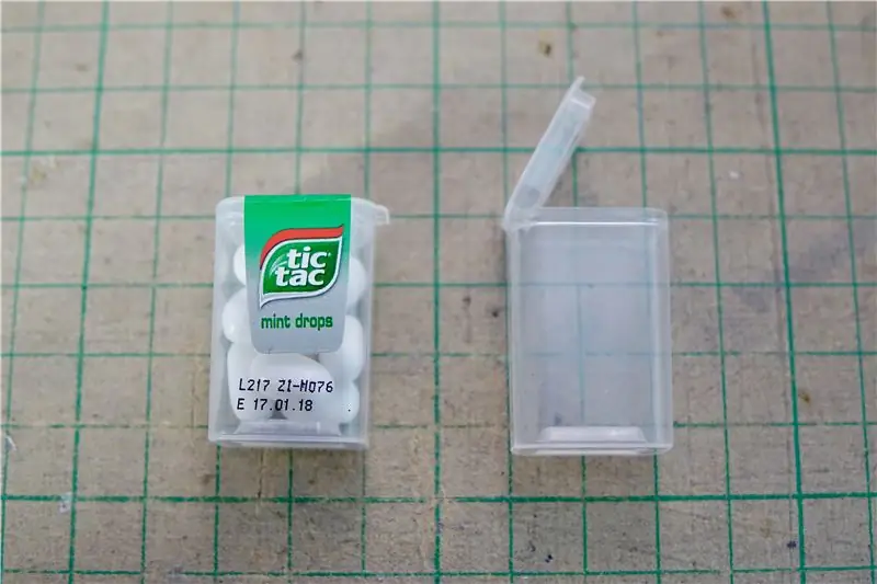 Paglilinis ng TicTac Box