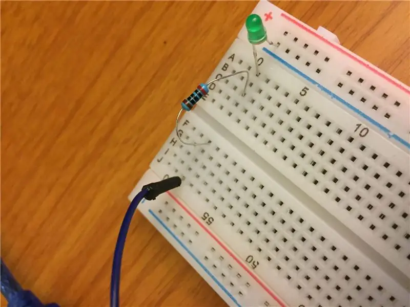 Pasul 4: Conectați Wire la Breadboard