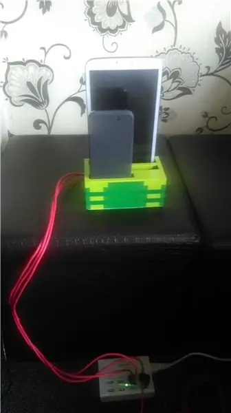 Lego Multi Device Charge Dock ፣ የስልክ ጡባዊ