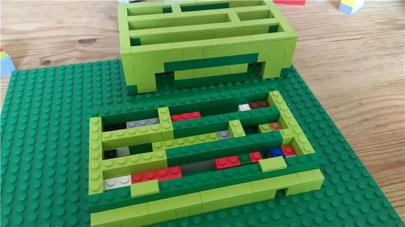 Mostrando a construção completa de Lego