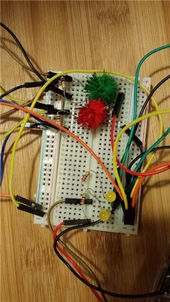 Δεύτερο Breadboard, κουμπιά και LED