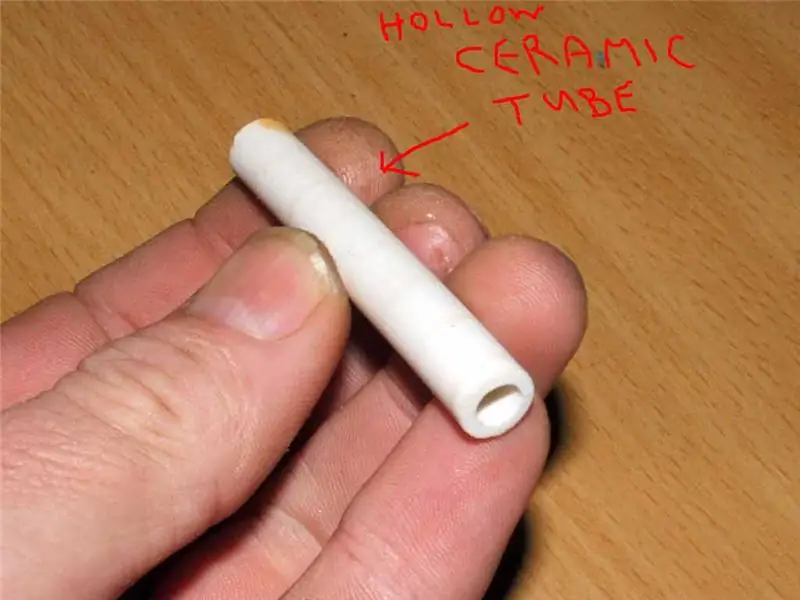 Tube en céramique