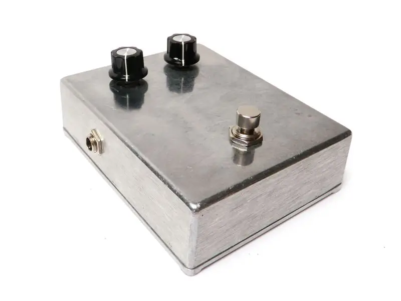 Fuzz -pedal: 18 trinn (med bilder)