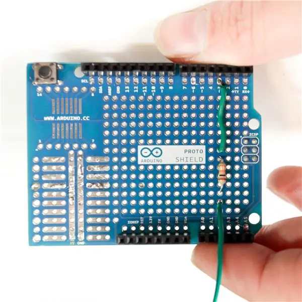 Connecteu la presa d’àudio al Protoboard