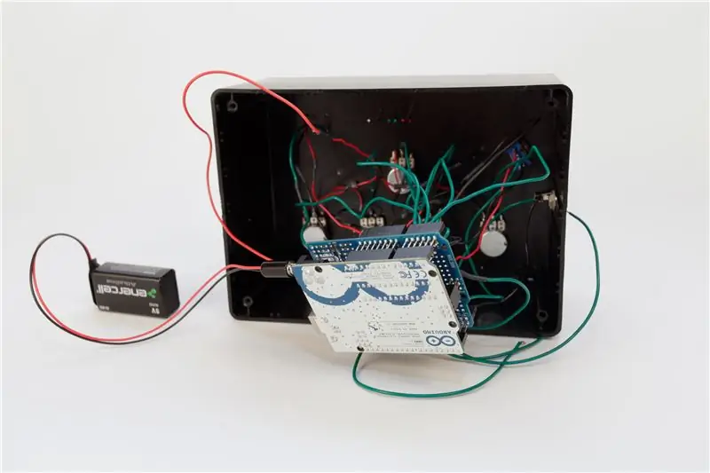 Verbinden Sie das Protoboard mit dem Arduino