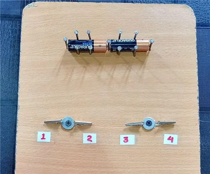 DIY CIRCUIT WORKBENCH: 7 Βήματα